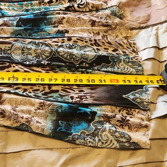 Size 6 Frank Lyman sleeveless dress with thick straps and padded bra - Picture 6 of 8